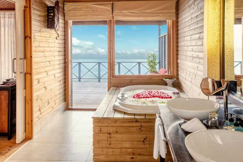 Komandoo Island Resort Spa